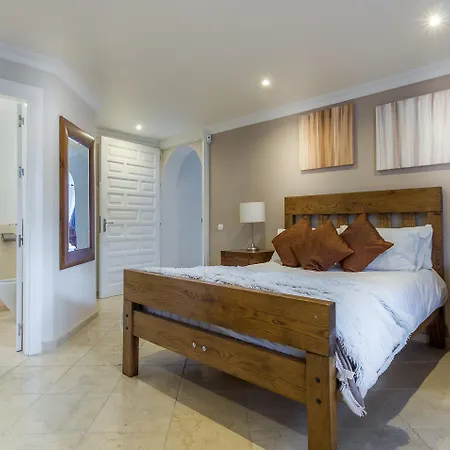 Hotel Hideaway
